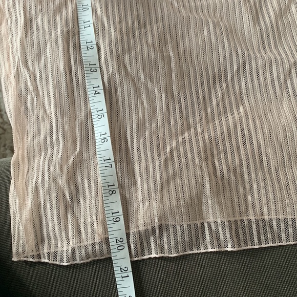 Babaton Humbert blouse in pink - Picture 10 of 11